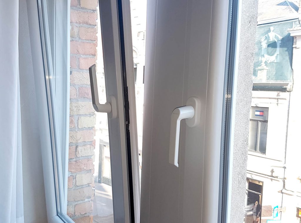 uPVC tilt and turn handles