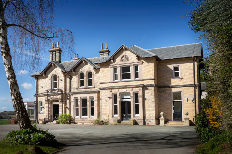 ertical sliding window installation Foxhill house