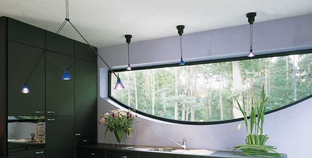 Curved aluminium window